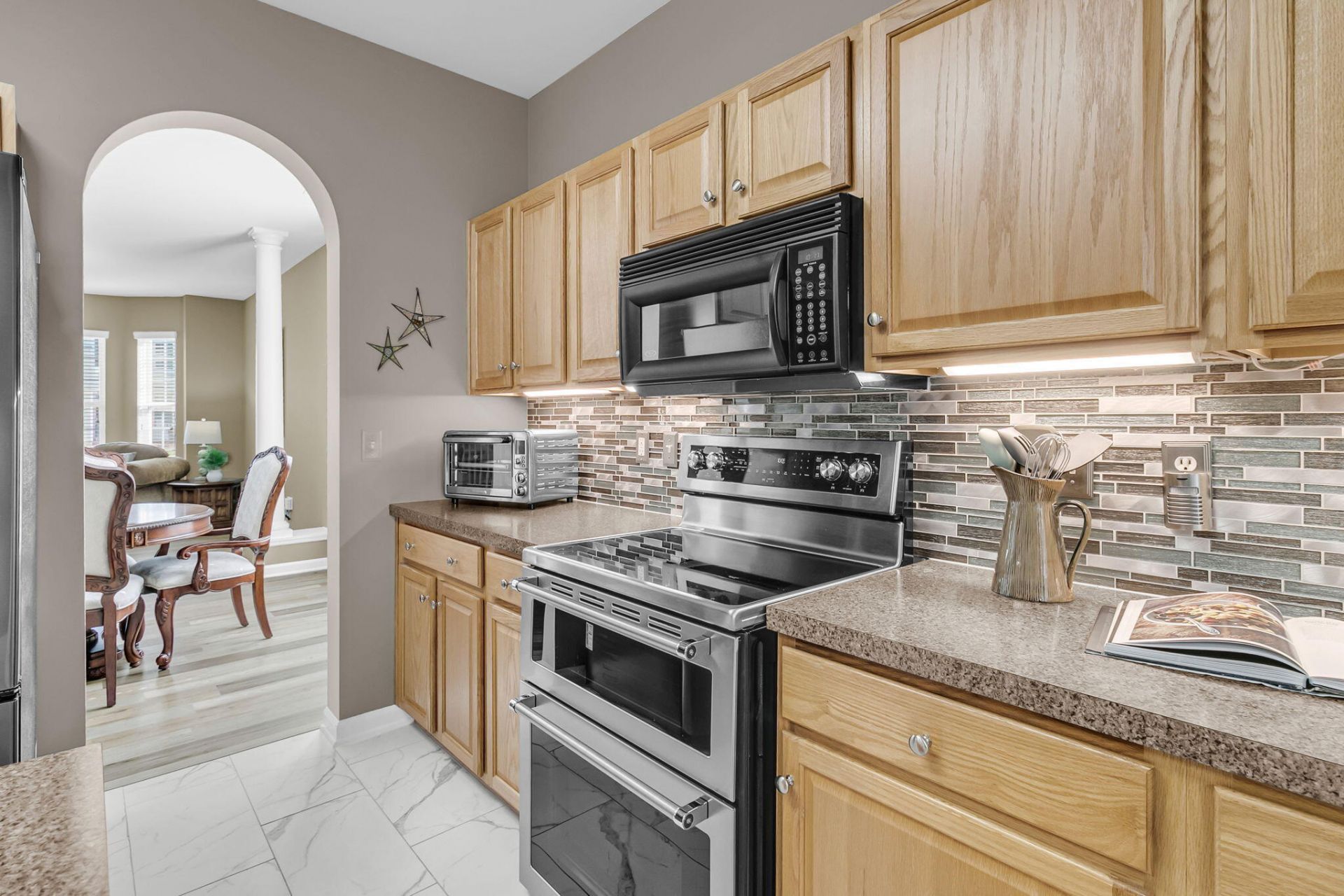 153 Oakbluff Road Photo 15