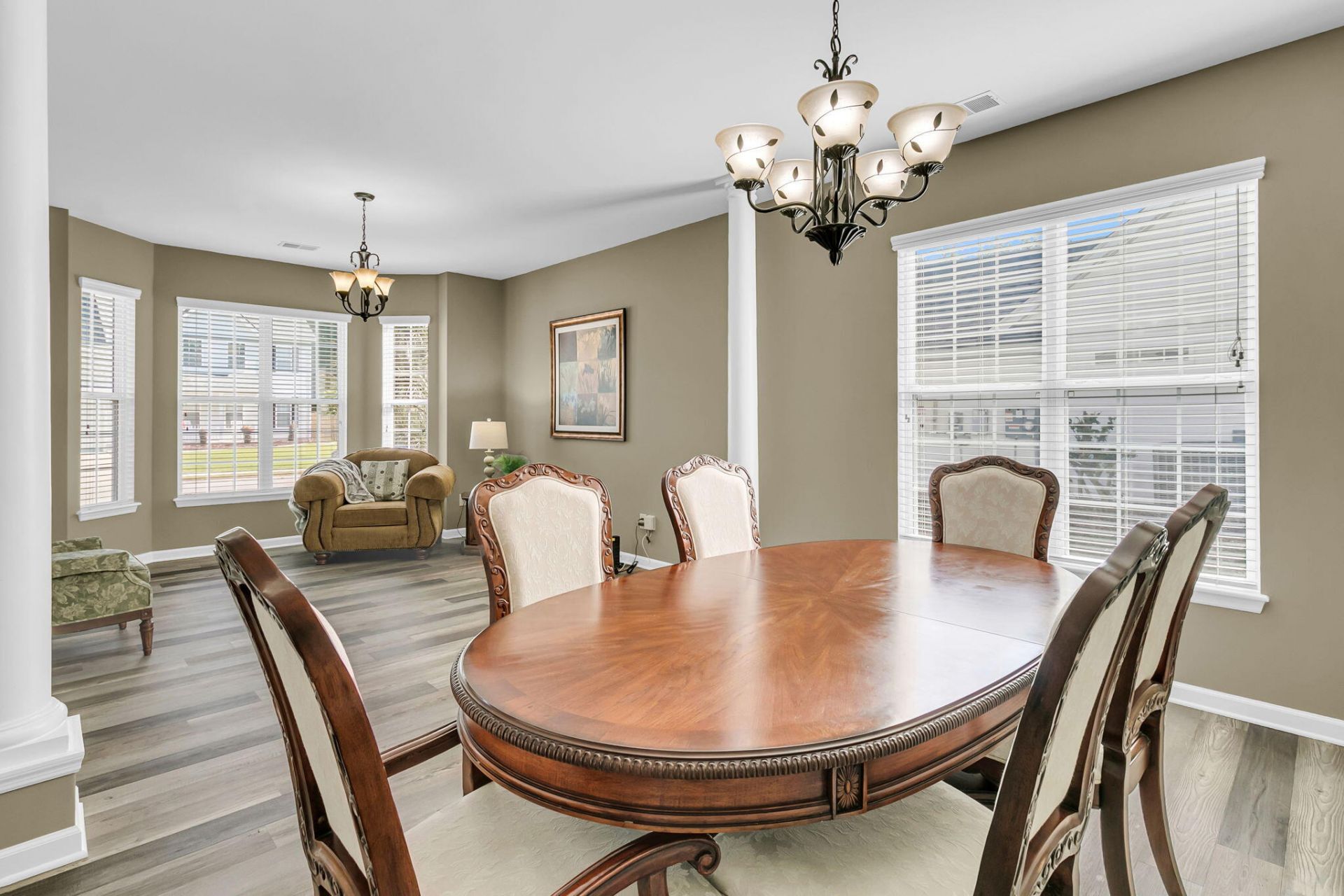 153 Oakbluff Road Photo 17