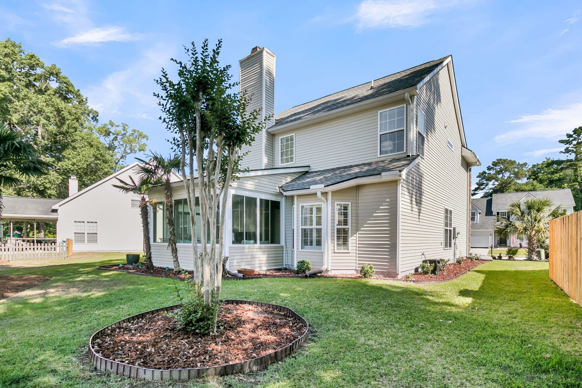 153 Oakbluff Road Photo 32
