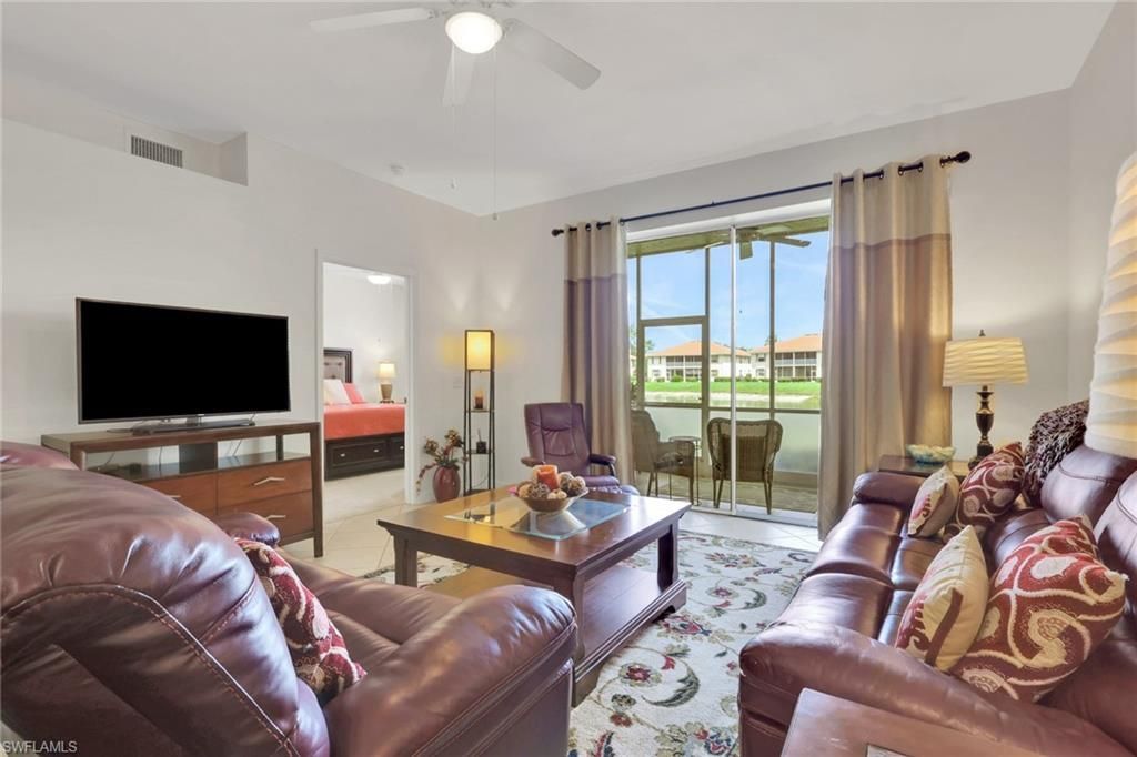 320 Robin Hood Cir, Unit 101, Naples, FL 34104 Photo