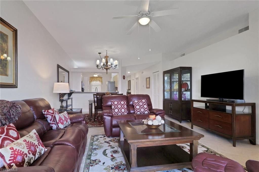 320 Robin Hood Cir, Unit 101, Naples, FL 34104 Photo