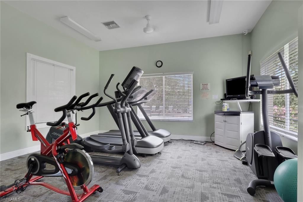 320 Robin Hood Cir, Unit 101, Naples, FL 34104 Photo