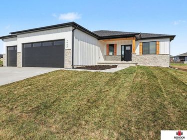 7942 Ponce Drive , Lincoln, NE 68516