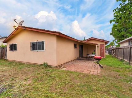 3214 35th Ave, Sacramento, CA 95824 Photo