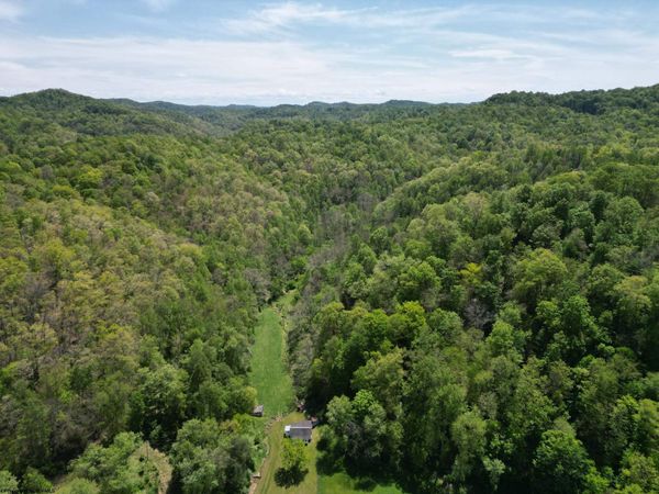 10701 Chapel Road, Gassaway, WV 26624