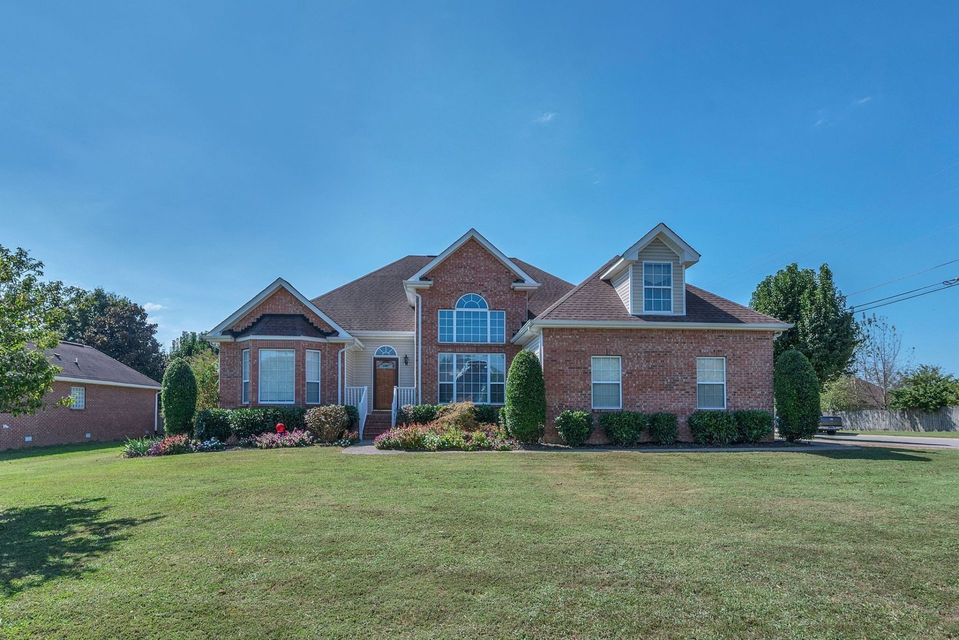 1239 Wentworth Dr, Gallatin, TN 37066 Main Photo