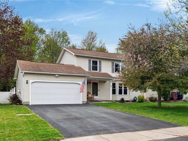 45 Cheshire Lane , Rochester, NY 14624