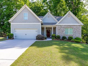 6567 Teal Trail Drive, Flowery Branch, GA 30542