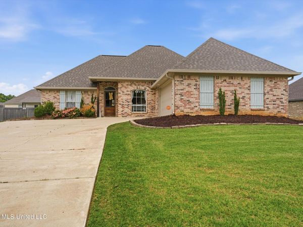 710 Parkdale Place, Brandon, MS 39042