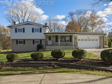 307 Old Perch Road, Rochester Hills, MI 48309