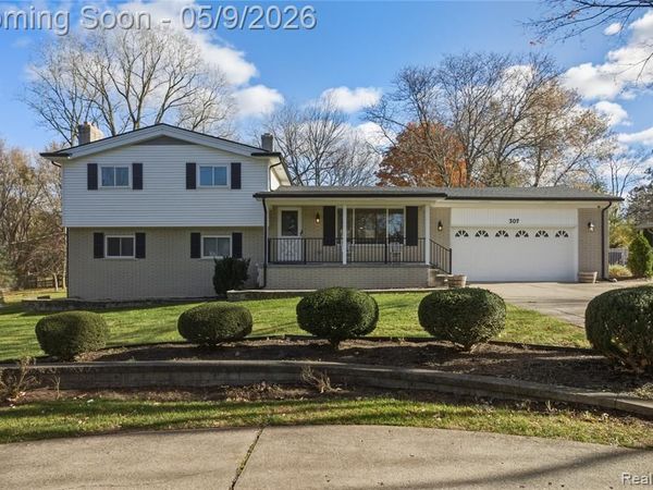 307 Old Perch Road, Rochester Hills, MI 48309