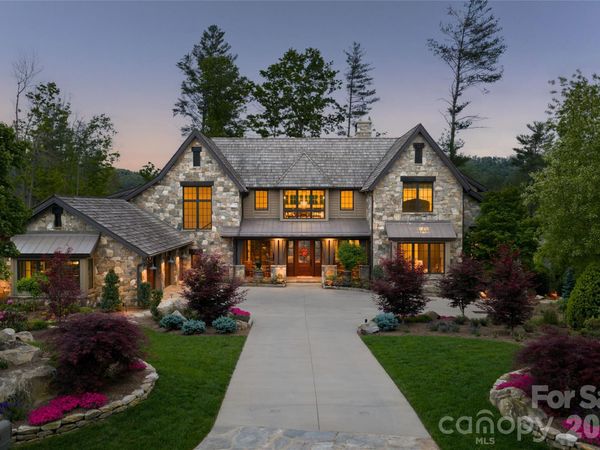 18 Fairsted Drive, Asheville, NC 28803