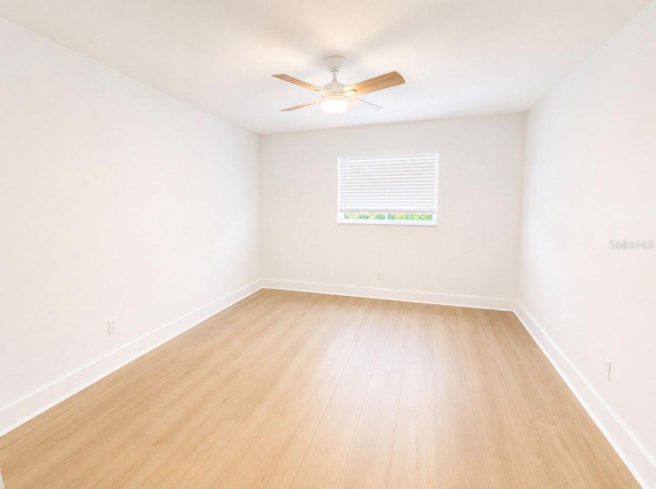 200 Country Club Drive , Unit 1505, Largo, FL 33771 Photo