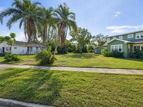 JUANITA WAY S, ST PETERSBURG, FL 33705