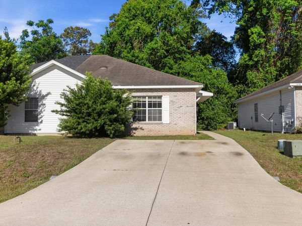1680 Corey Wood Circle, Tallahassee, FL 32304