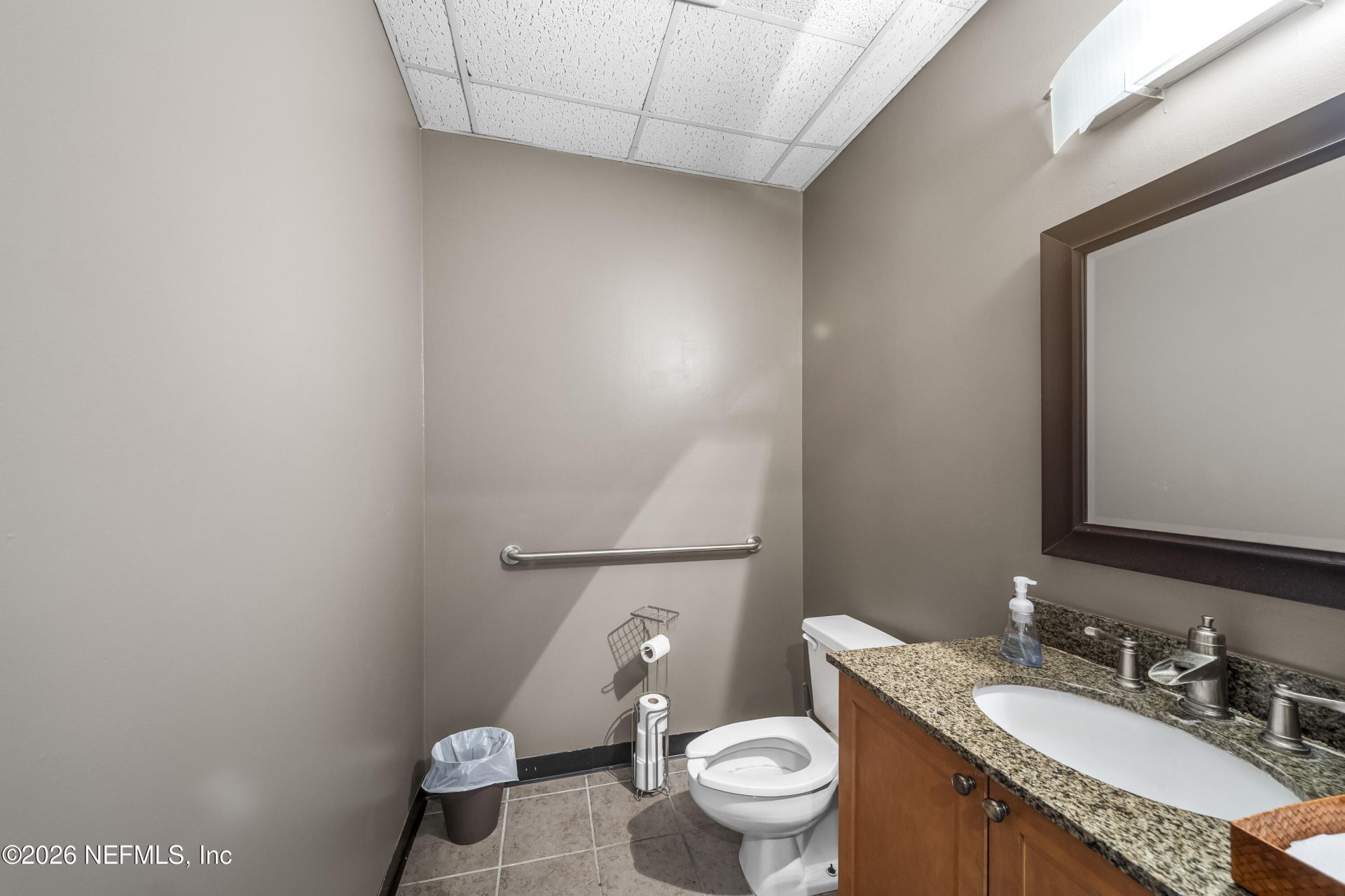 8850 Goodbys Executive Drive, Jacksonville, FL 32217 Photo