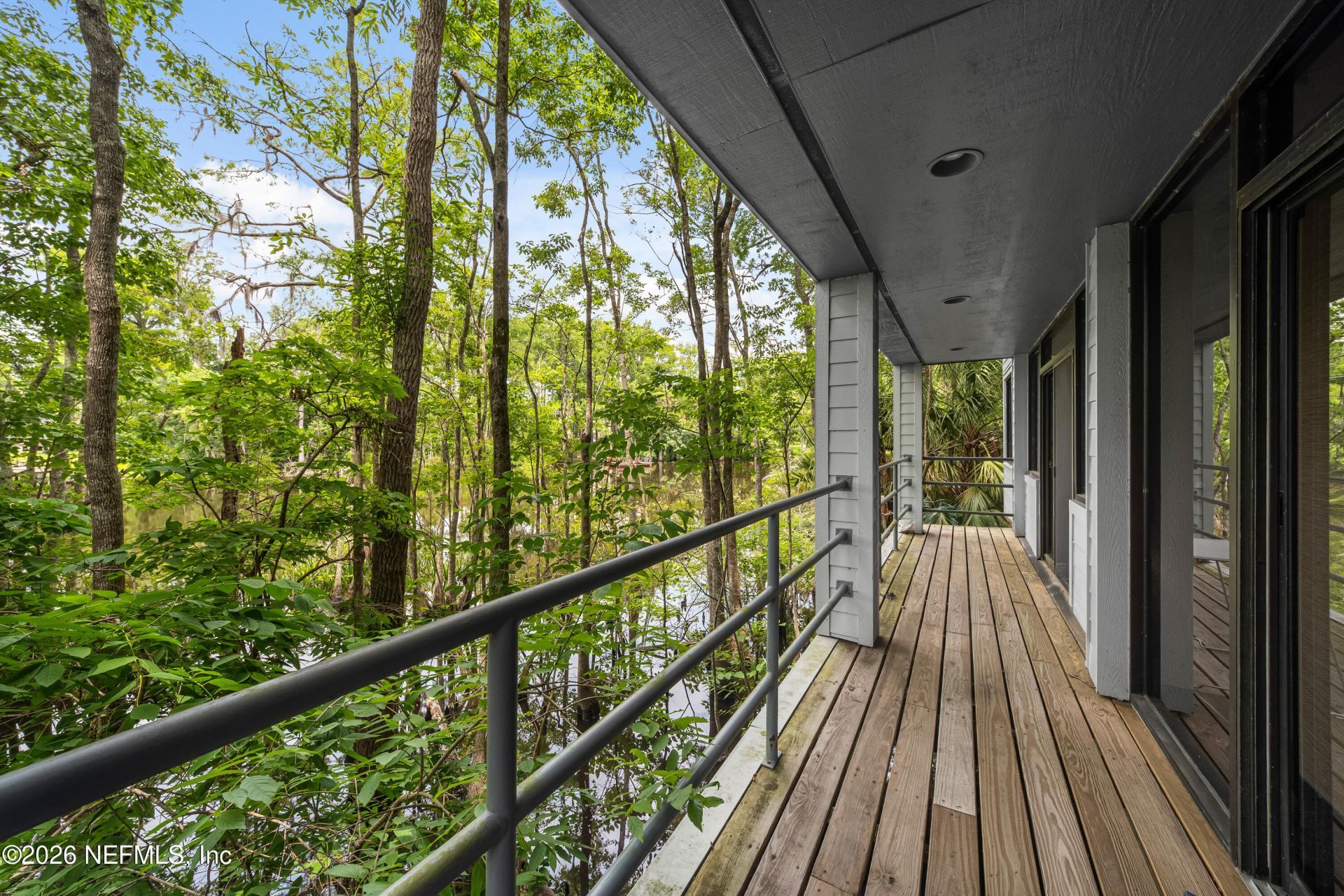 8850 Goodbys Executive Drive, Jacksonville, FL 32217 Photo