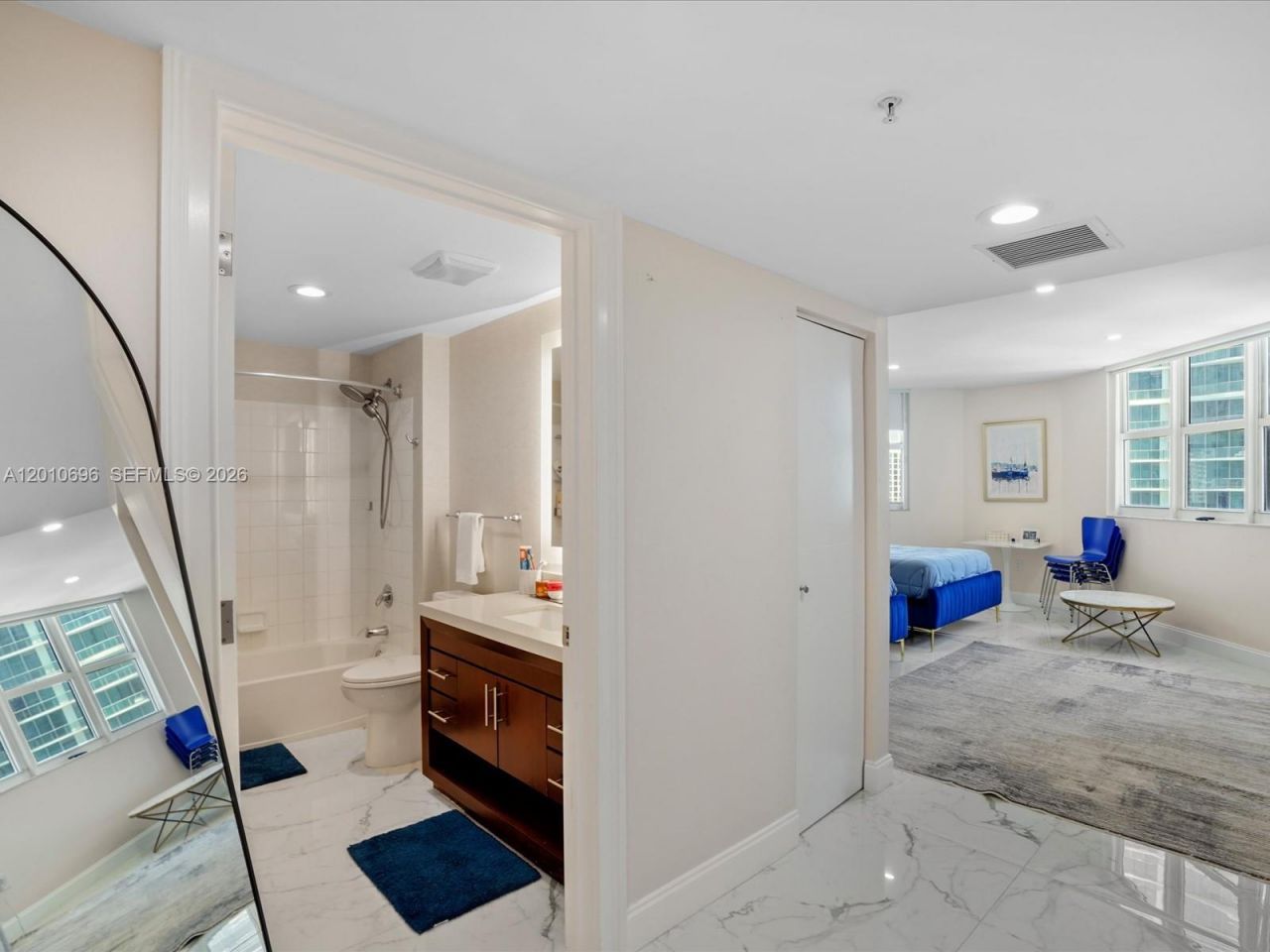17375 Collins Ave , Unit 1508, Sunny Isles Beach, FL 33160 Photo
