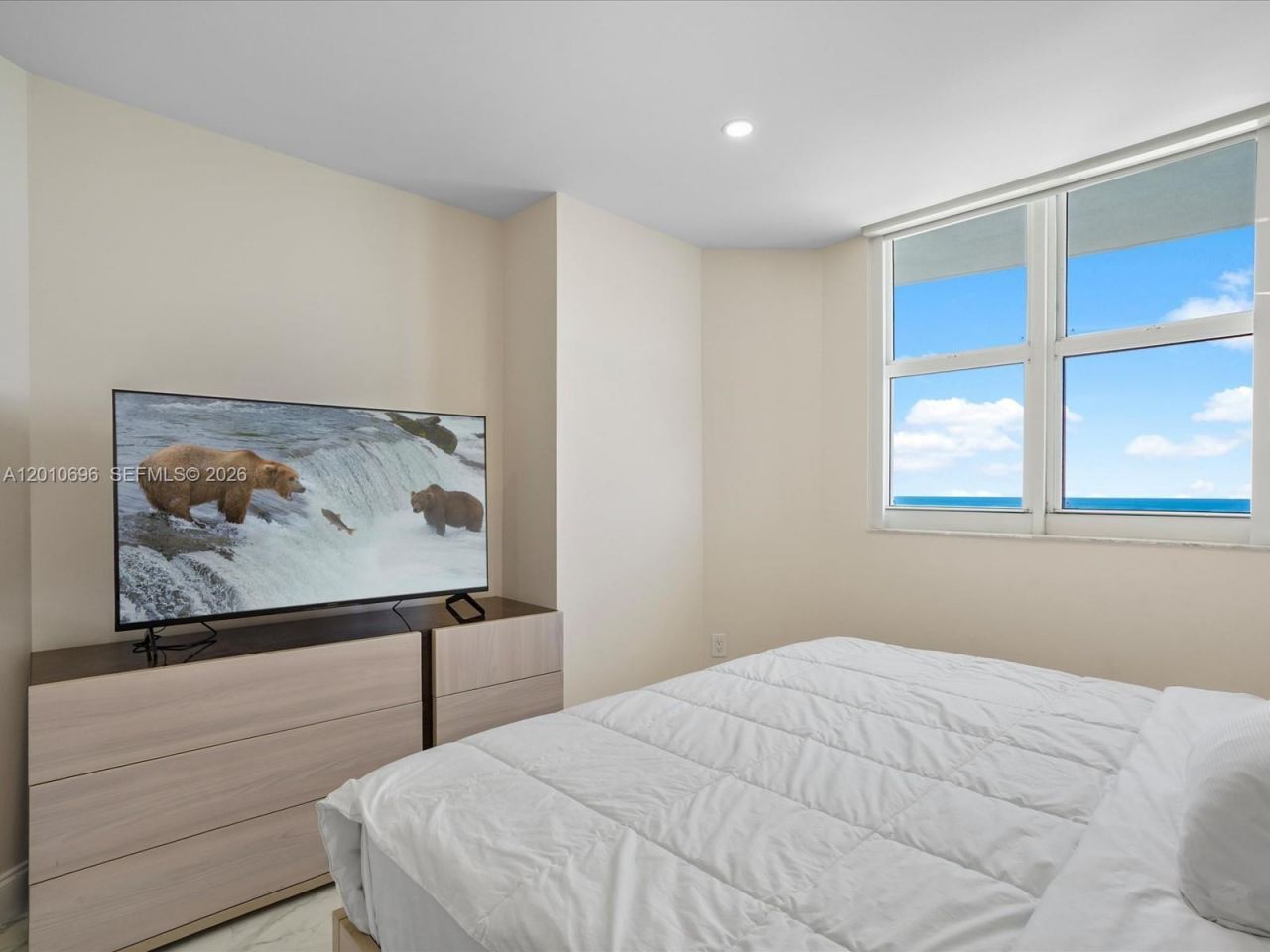 17375 Collins Ave , Unit 1508, Sunny Isles Beach, FL 33160 Photo