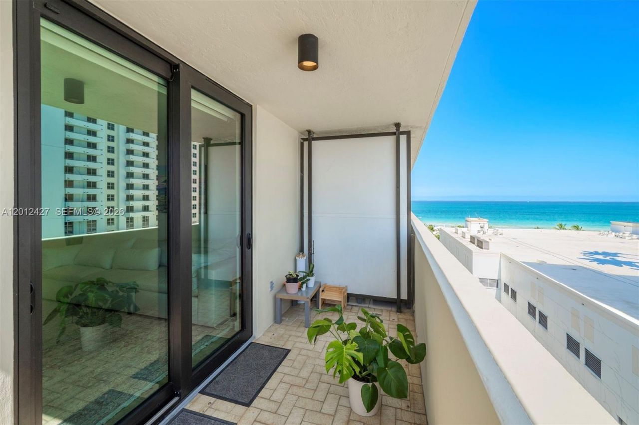 1621 Collins Ave , Unit PH1002, Miami Beach, FL 33139 Photo