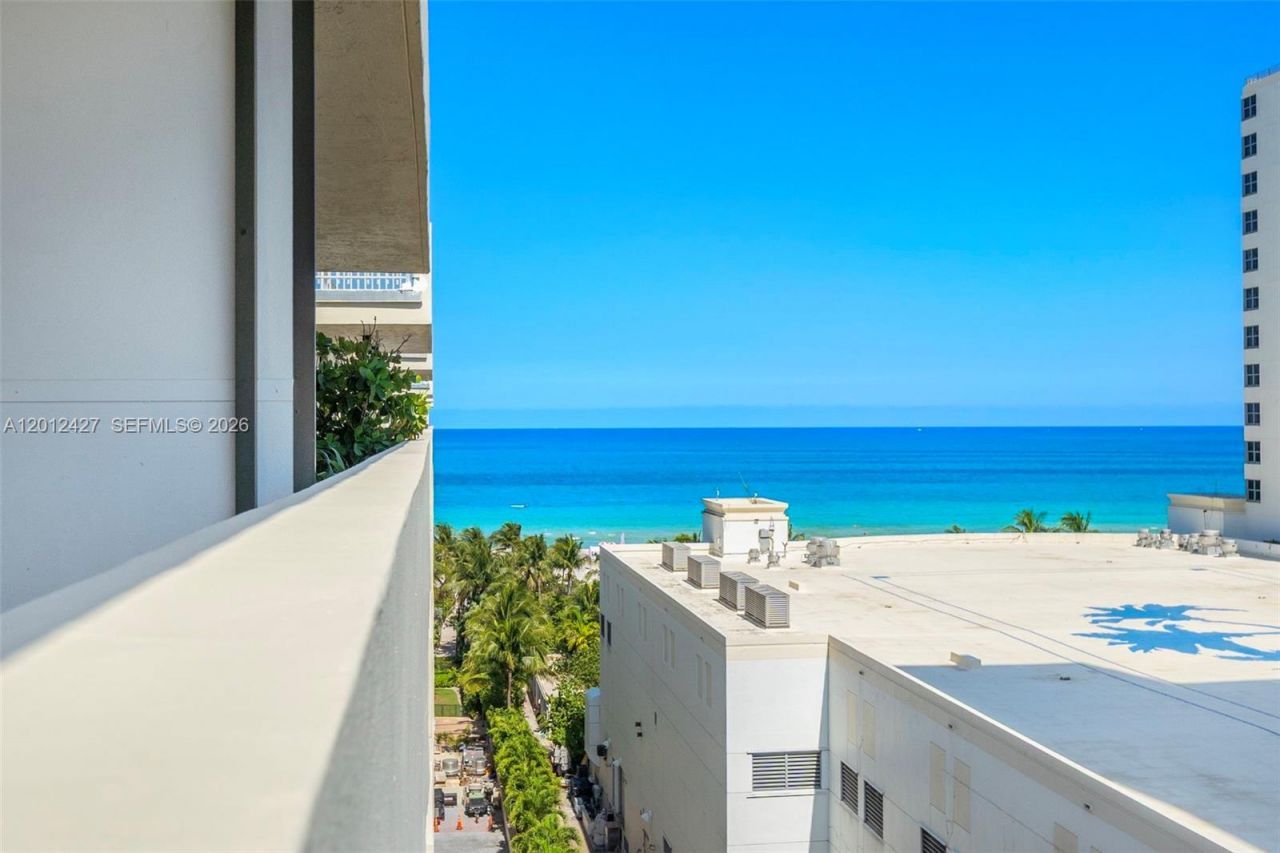 1621 Collins Ave , Unit PH1002, Miami Beach, FL 33139 Photo