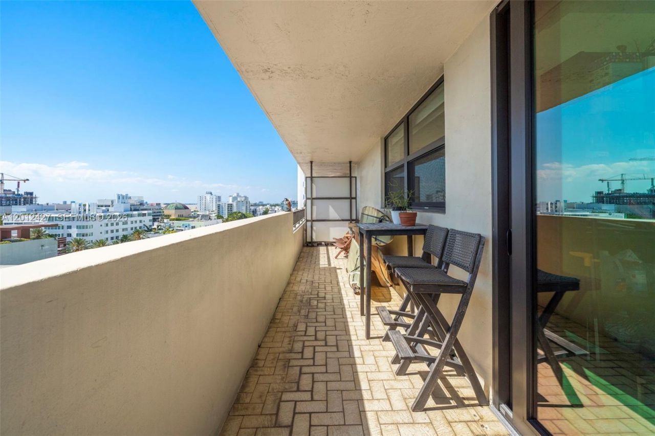 1621 Collins Ave , Unit PH1002, Miami Beach, FL 33139 Photo