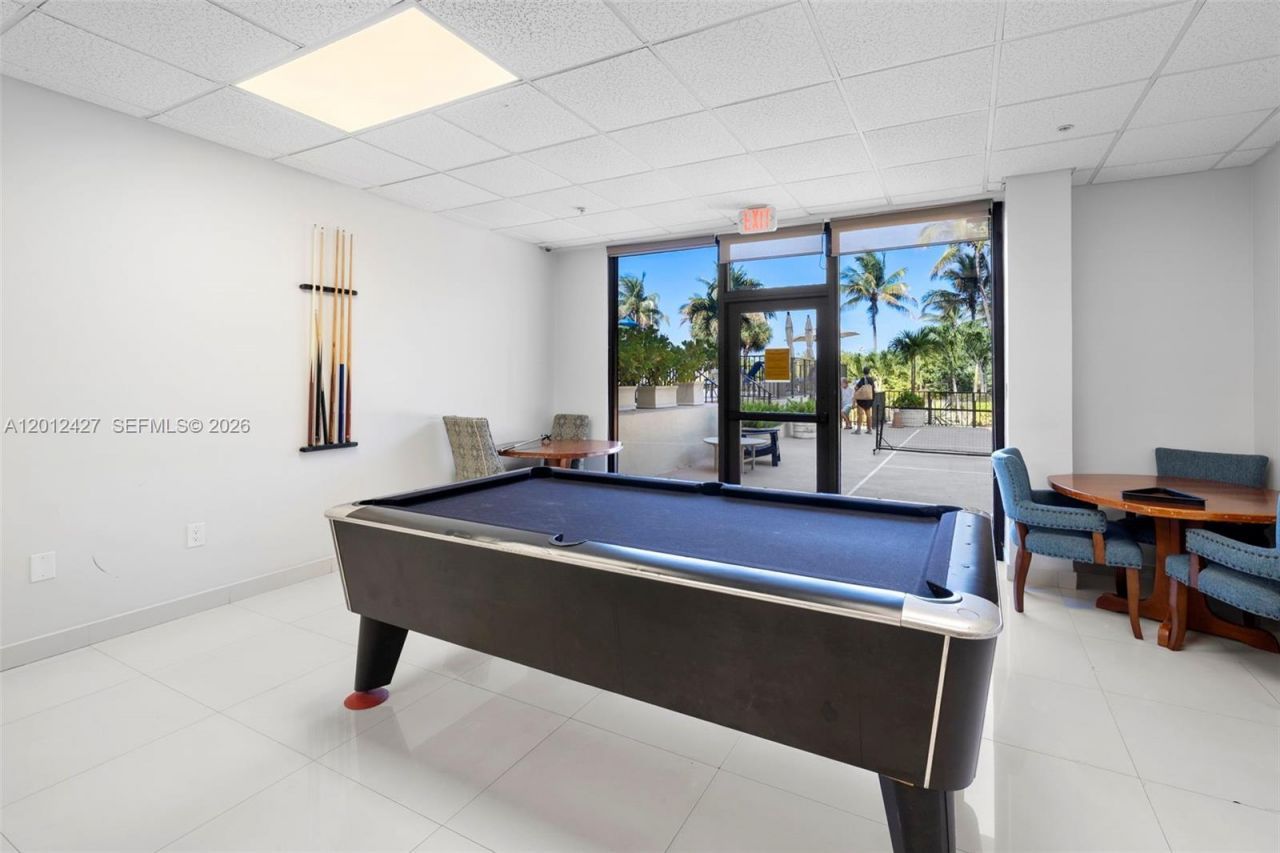 1621 Collins Ave , Unit PH1002, Miami Beach, FL 33139 Photo