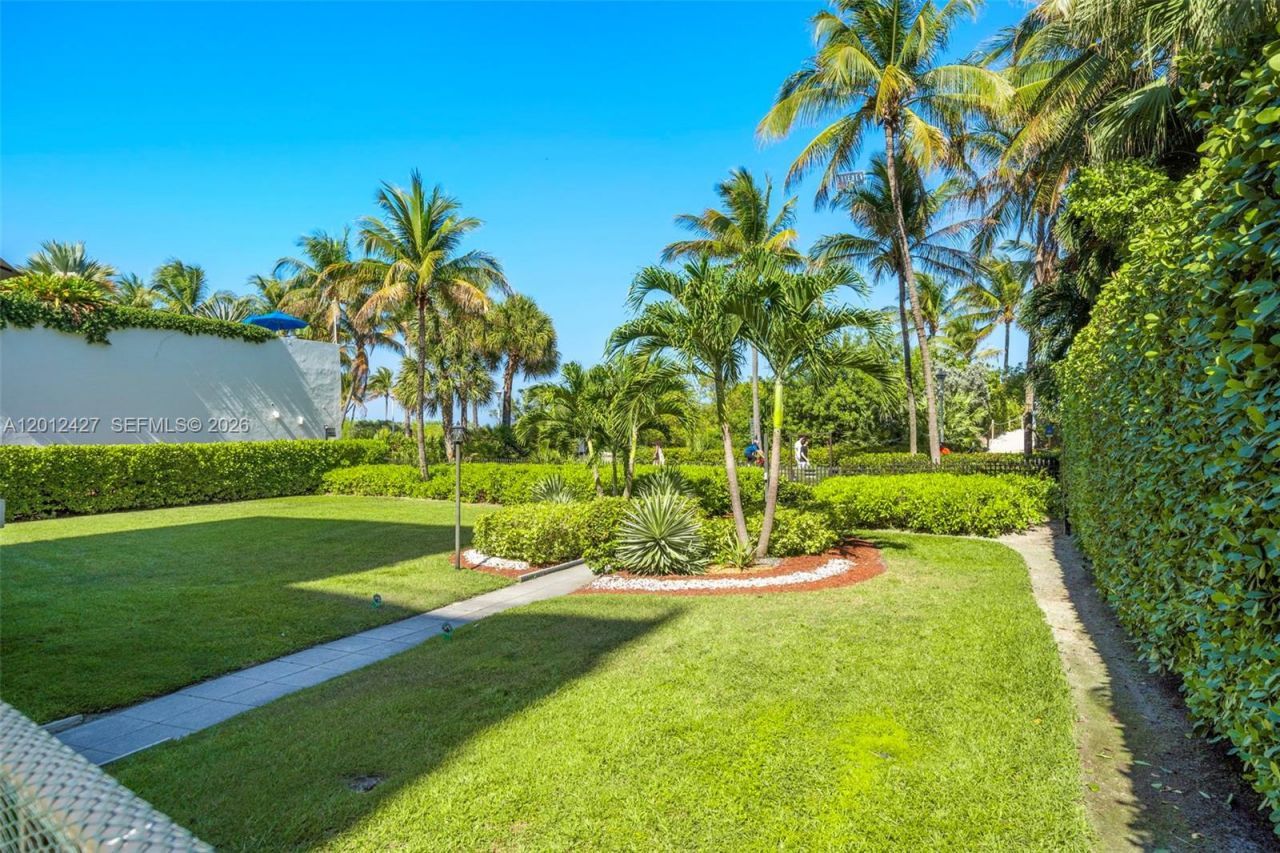 1621 Collins Ave , Unit PH1002, Miami Beach, FL 33139 Photo