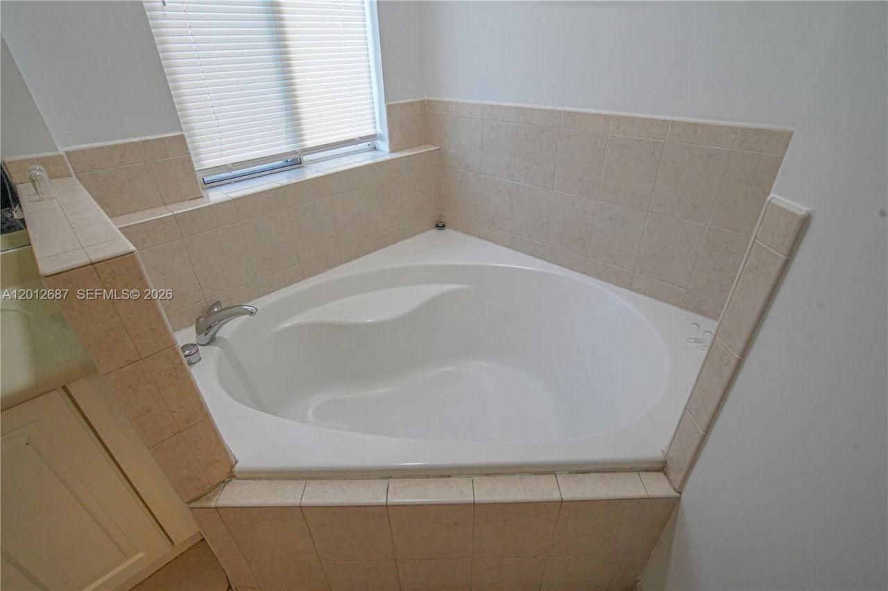 1751 SW 154th Path , Miami, FL 33185 Photo