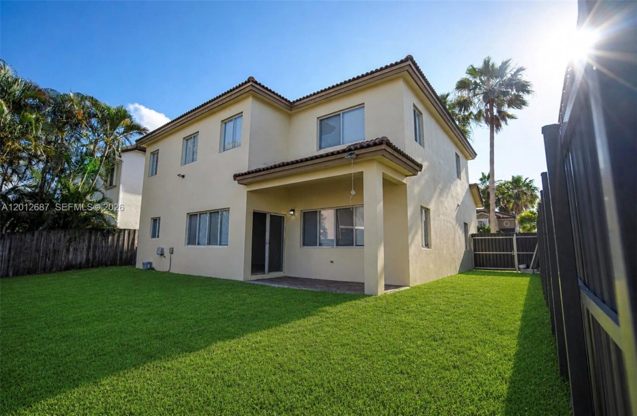 1751 SW 154th Path , Miami, FL 33185 Photo