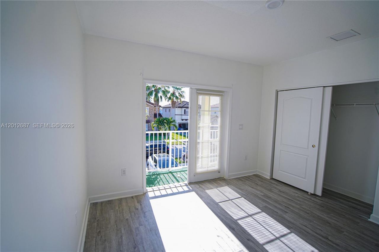 1751 SW 154th Path , Miami, FL 33185 Photo