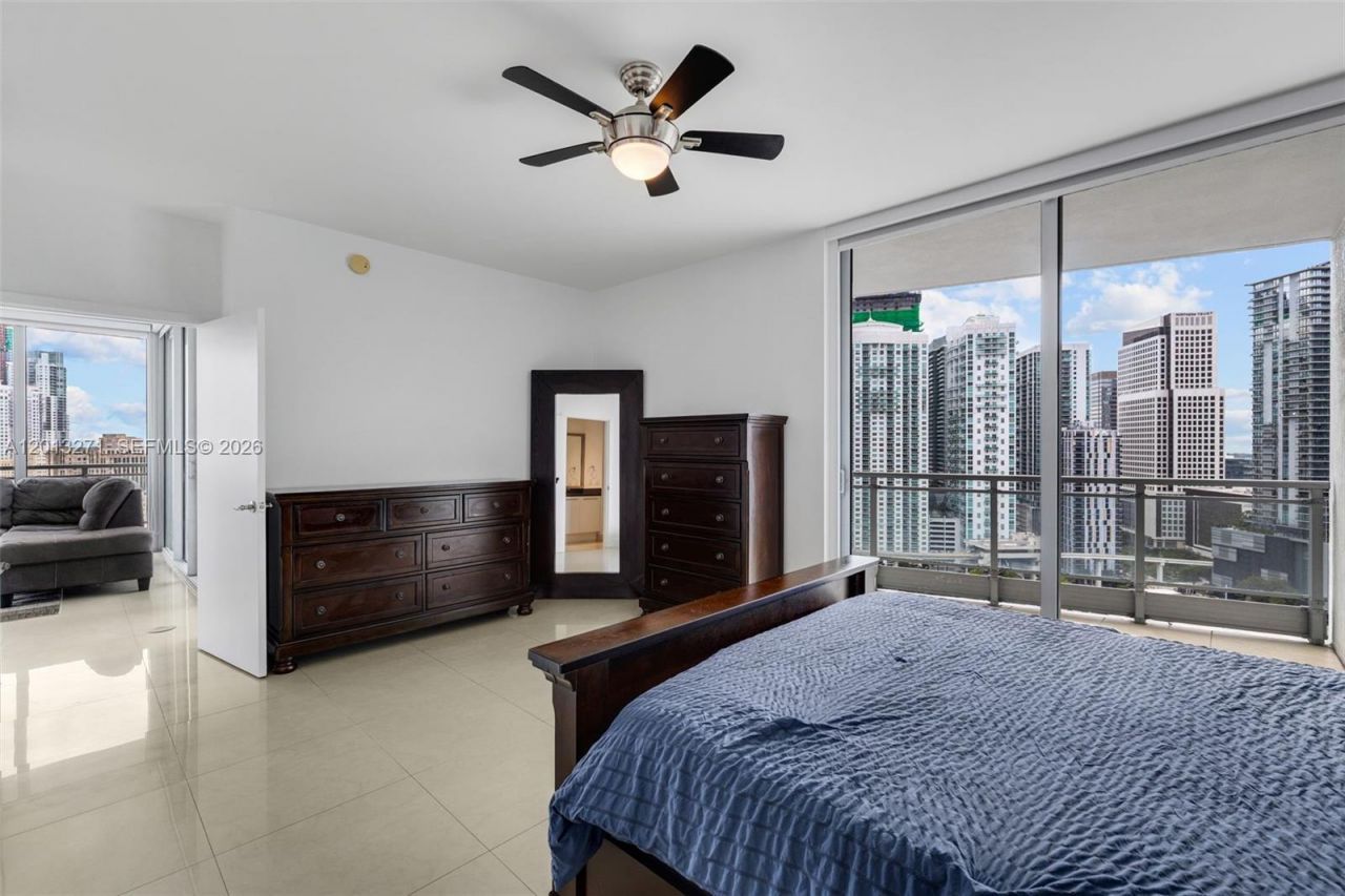 90 SW 3rd St , Unit 2504, Miami, FL 33130 Photo