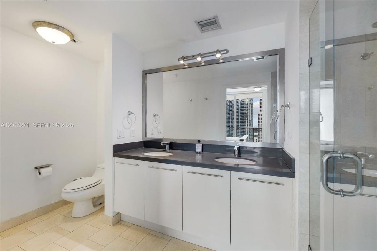 90 SW 3rd St , Unit 2504, Miami, FL 33130 Photo