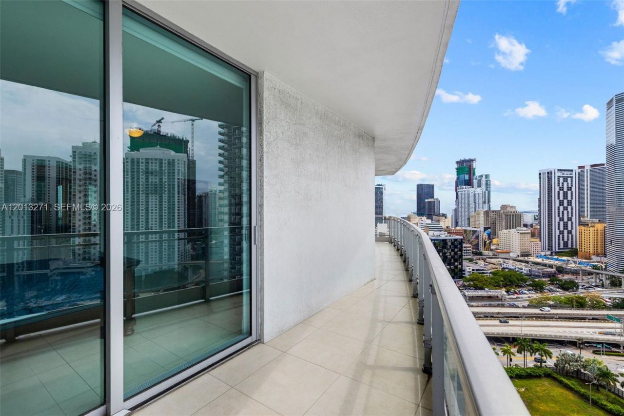 90 SW 3rd St , Unit 2504, Miami, FL 33130 Photo
