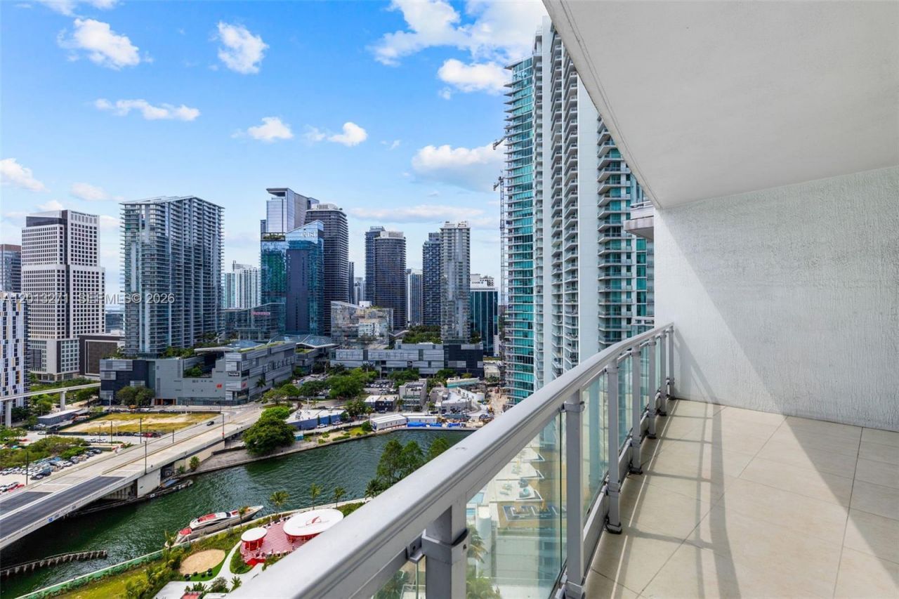 90 SW 3rd St , Unit 2504, Miami, FL 33130 Photo