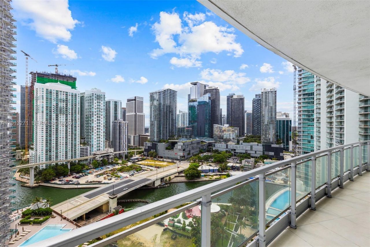 90 SW 3rd St , Unit 2504, Miami, FL 33130 Photo