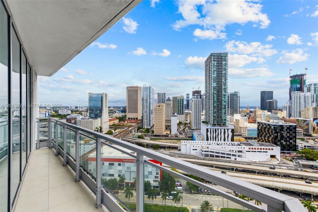 90 SW 3rd St , Unit 2504, Miami, FL 33130 Photo