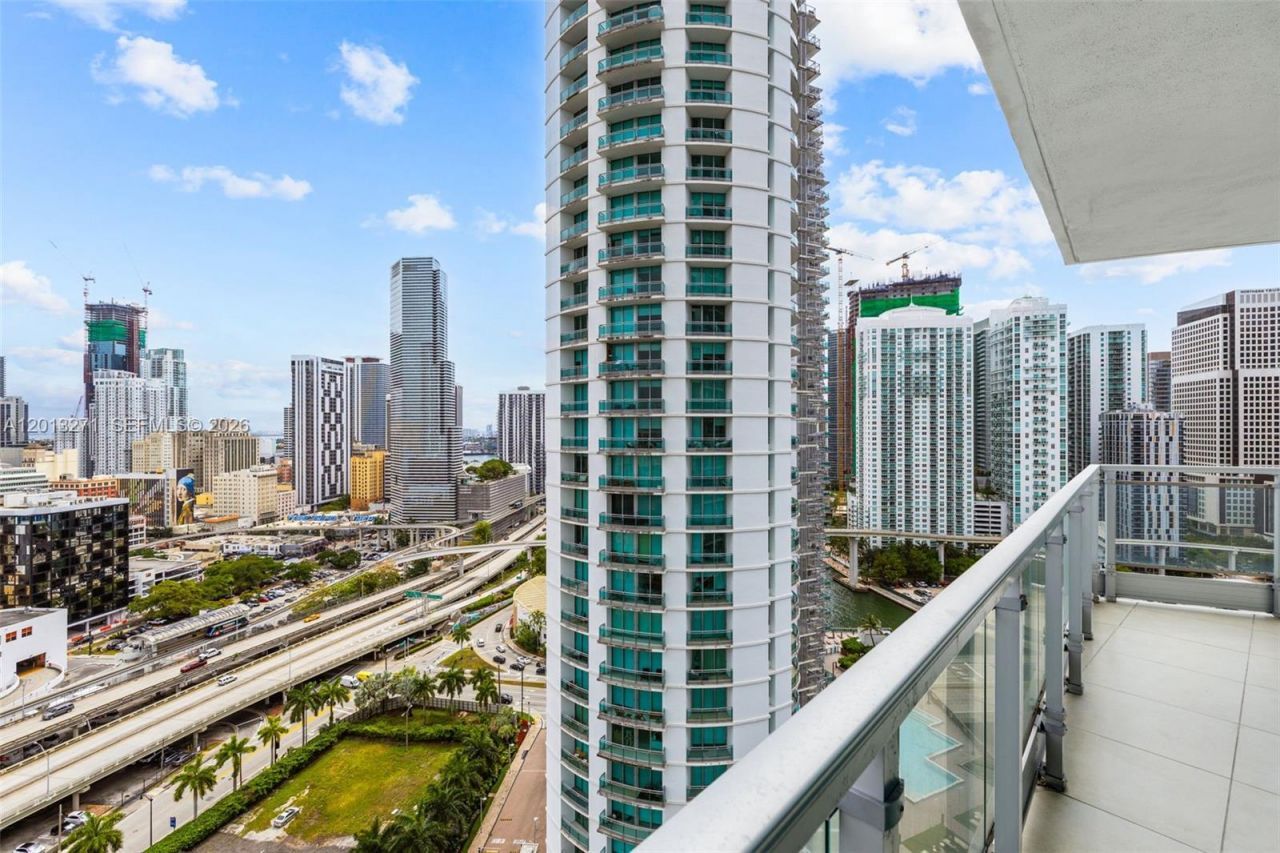 90 SW 3rd St , Unit 2504, Miami, FL 33130 Photo
