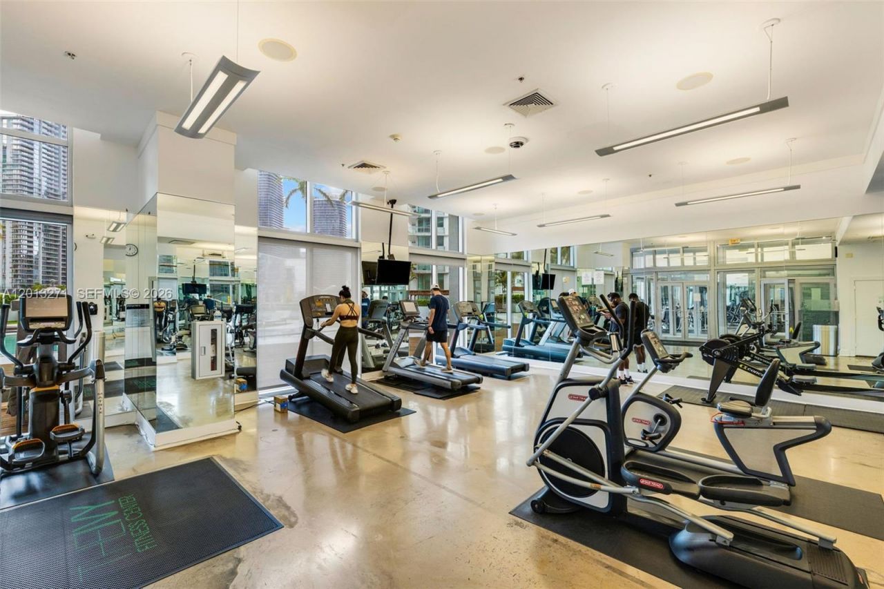 90 SW 3rd St , Unit 2504, Miami, FL 33130 Photo