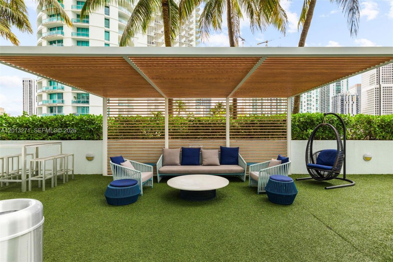 90 SW 3rd St , Unit 2504, Miami, FL 33130 Photo