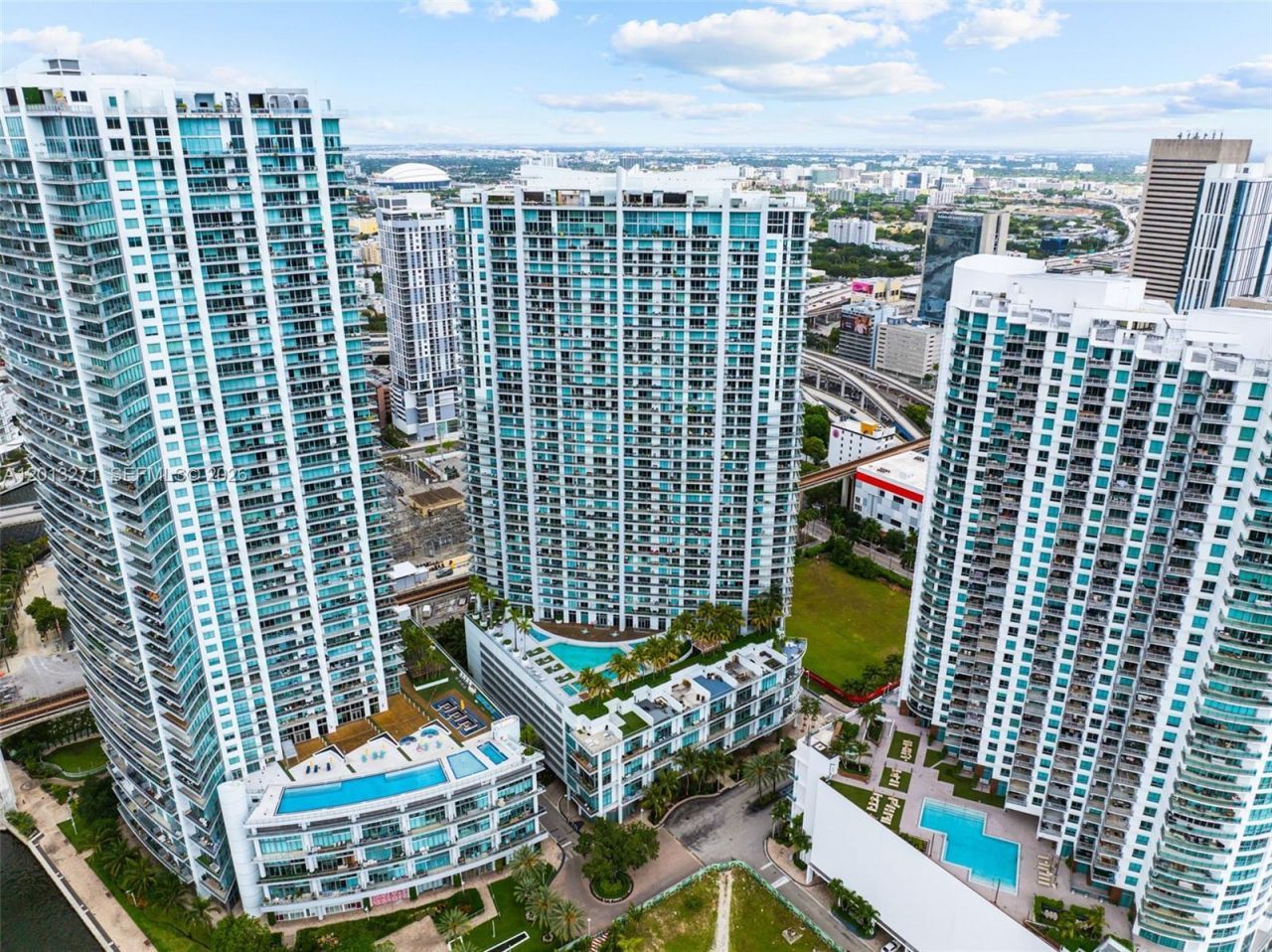 90 SW 3rd St , Unit 2504, Miami, FL 33130 Photo