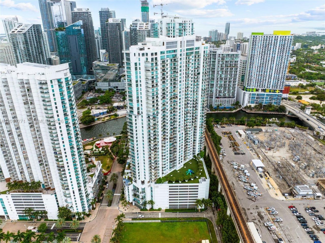 90 SW 3rd St , Unit 2504, Miami, FL 33130 Photo