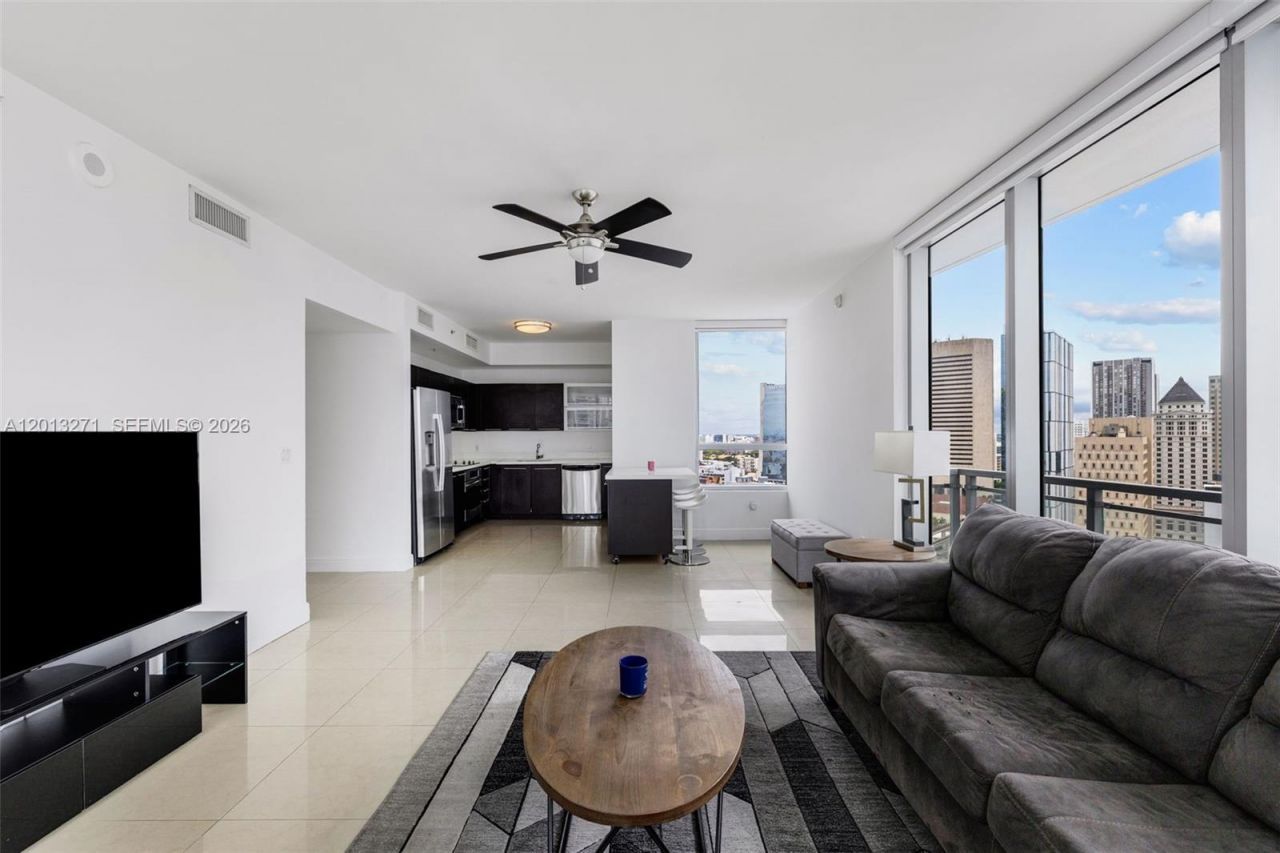 90 SW 3rd St , Unit 2504, Miami, FL 33130 Photo