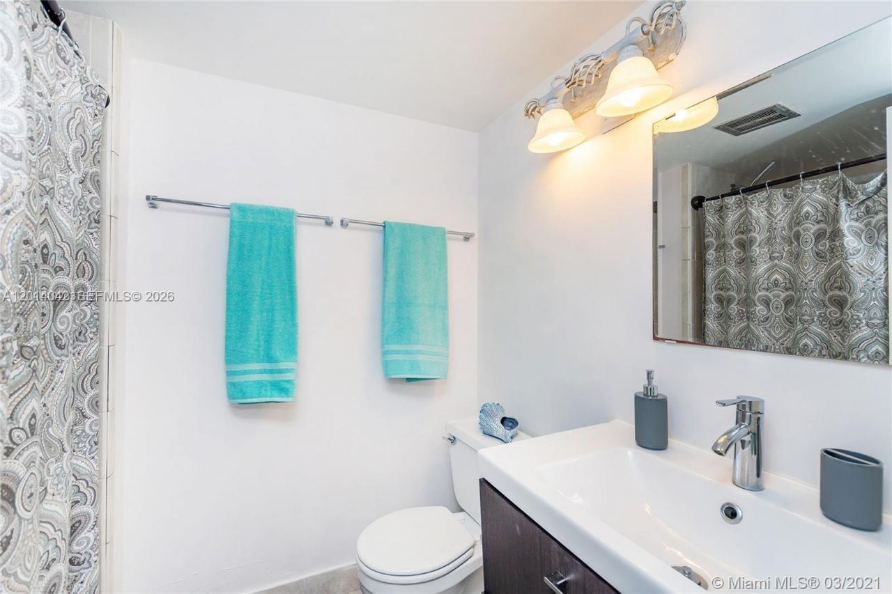 4450 NW 79th Ave, Unit 2A, Doral, FL 33166 Photo