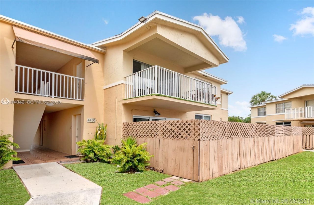 4450 NW 79th Ave, Unit 2A, Doral, FL 33166 Photo
