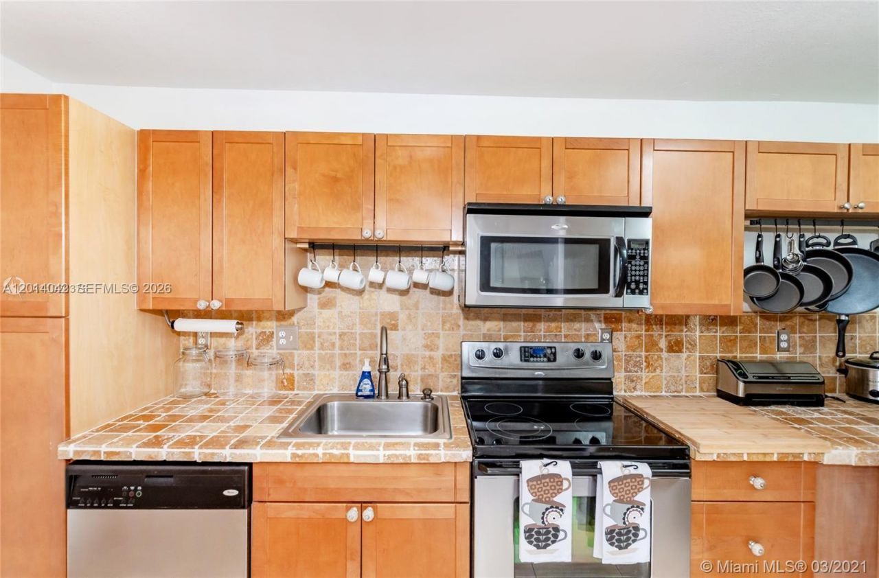 4450 NW 79th Ave, Unit 2A, Doral, FL 33166 Photo