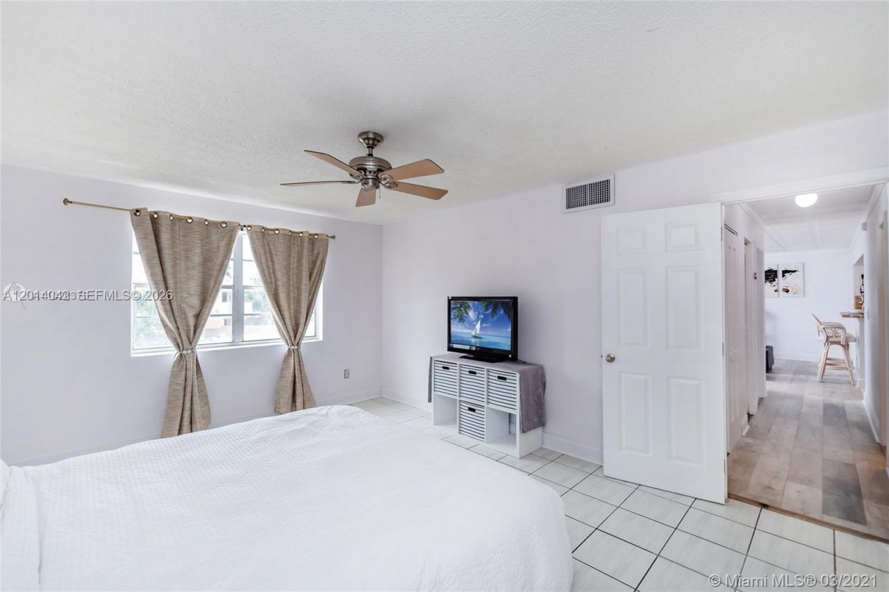4450 NW 79th Ave, Unit 2A, Doral, FL 33166 Photo