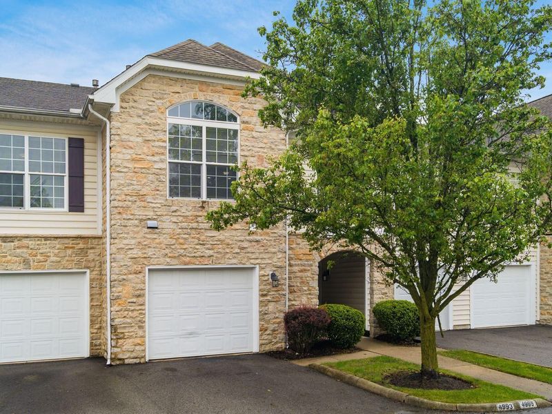 4993 Ivyvine Boulevard, Dublin, OH 43016 Photo 1