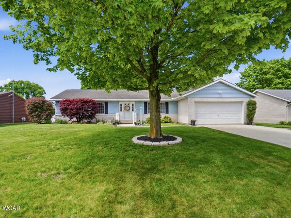 911 Kingswood Drive, Lima, OH 45804