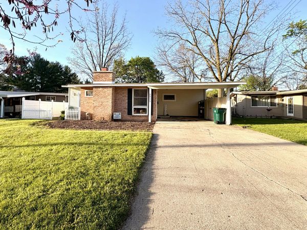 2913 Lafayette Avenue, Lansing, MI 48906